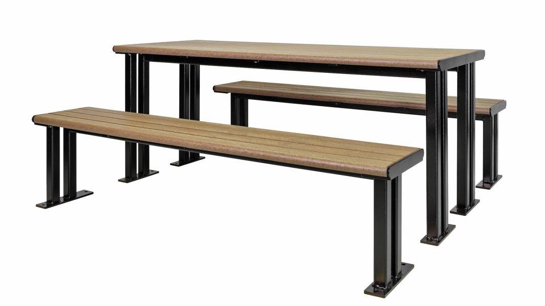 Larson Picnic Table